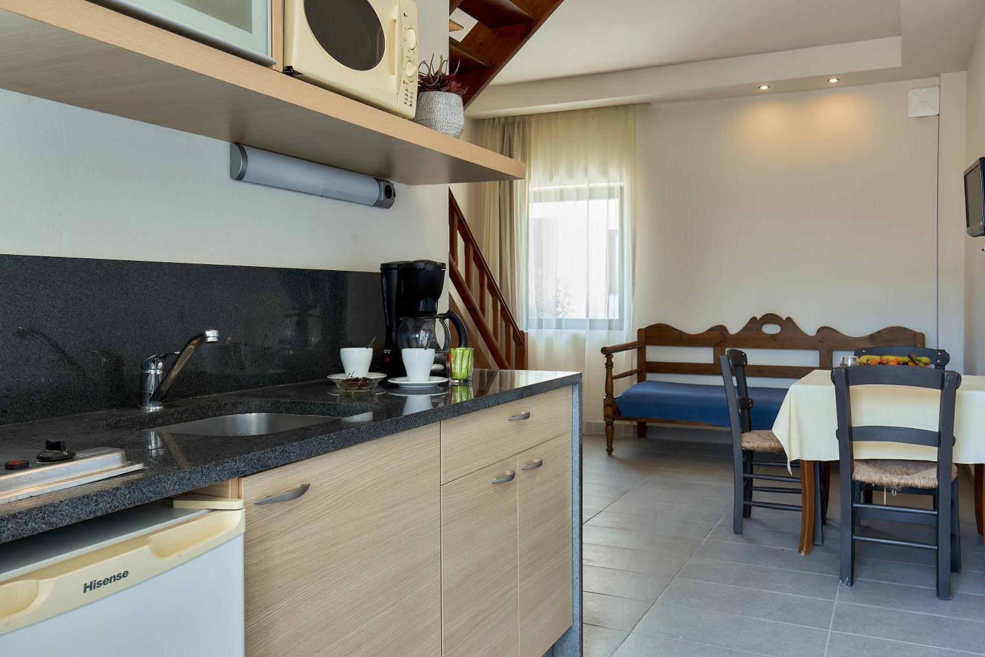 Creteco Hotel & Suites Gournes Gouvon Bagian luar foto