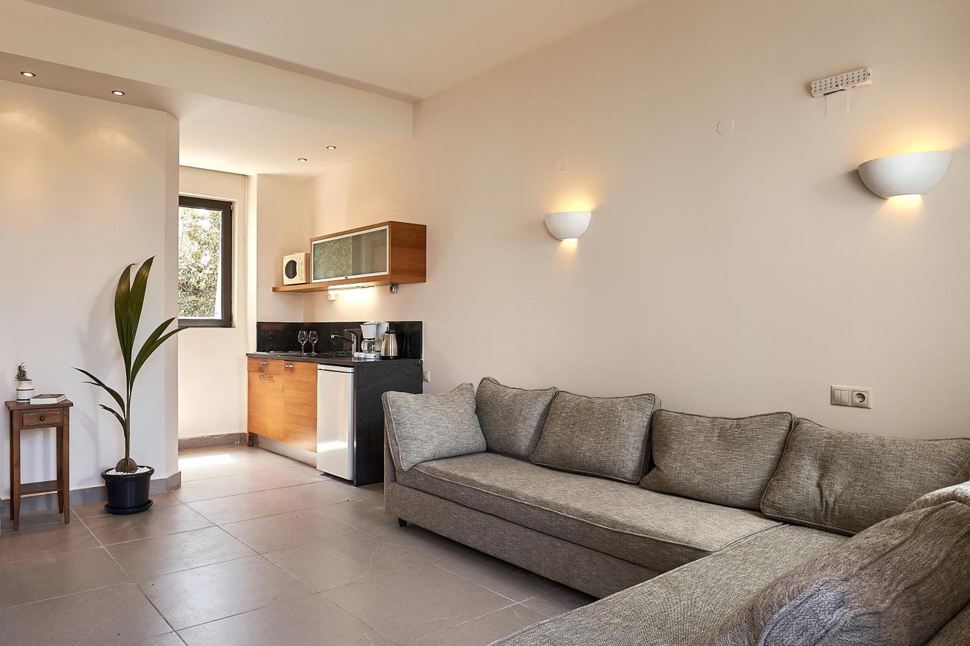 Creteco Hotel & Suites Gournes Gouvon Bagian luar foto