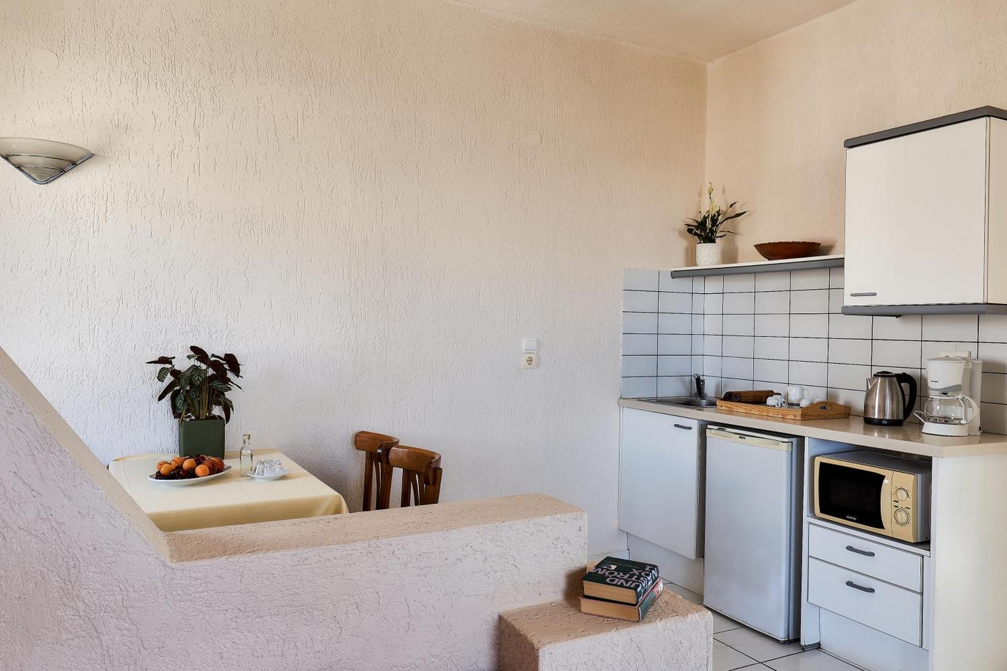 Creteco Hotel & Suites Gournes Gouvon Bagian luar foto