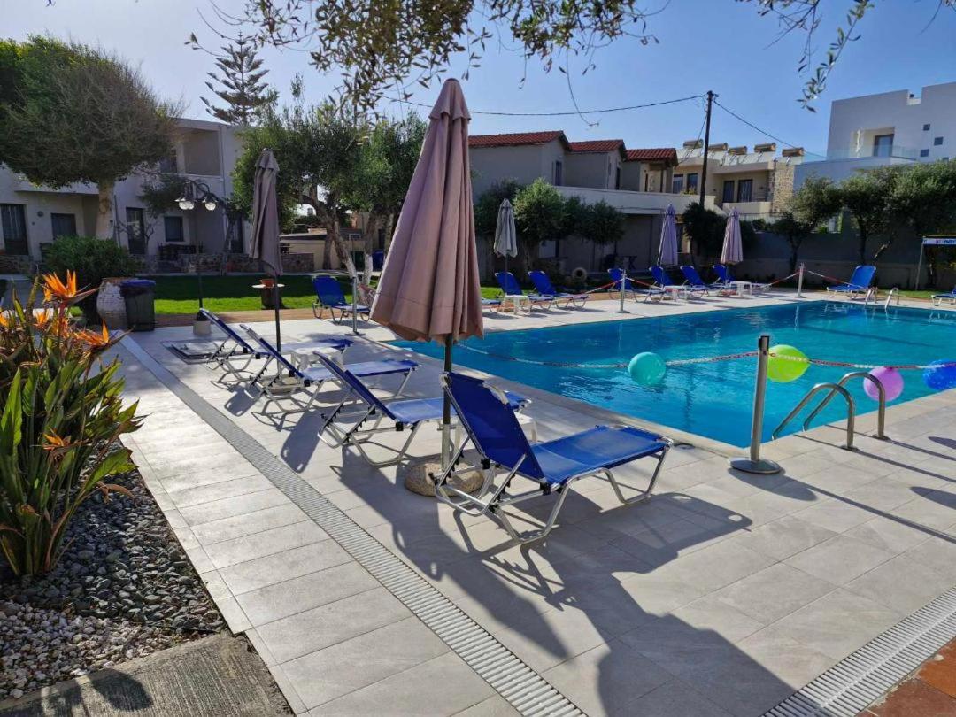 Creteco Hotel & Suites Gournes Gouvon Bagian luar foto